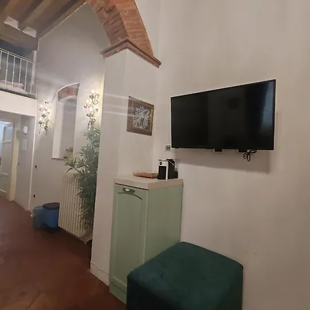 Corte Pini Deluxe In Historic Center Of *