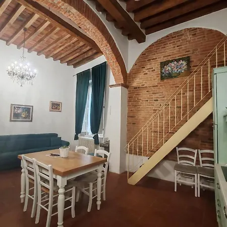 Corte Pini Deluxe In Historic Center Of Lucca