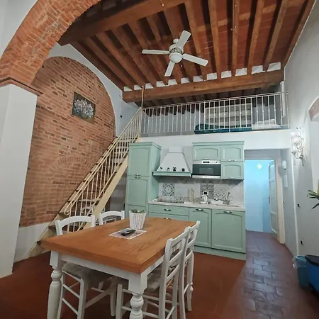 Corte Pini Deluxe In Historic Center Of Lucca