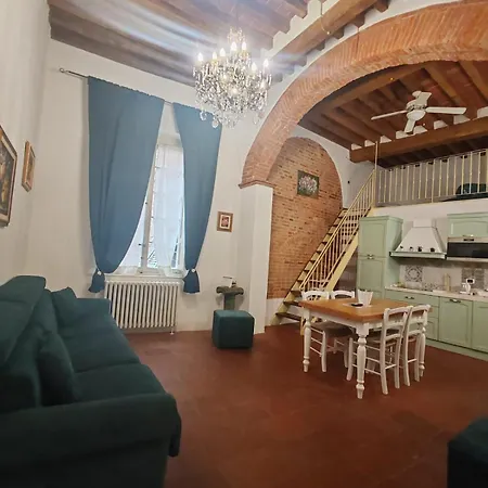 Corte Pini Deluxe In Historic Center Of