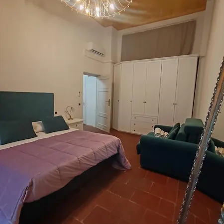 Apartment Corte Pini Deluxe In Historic Center Of Lucca